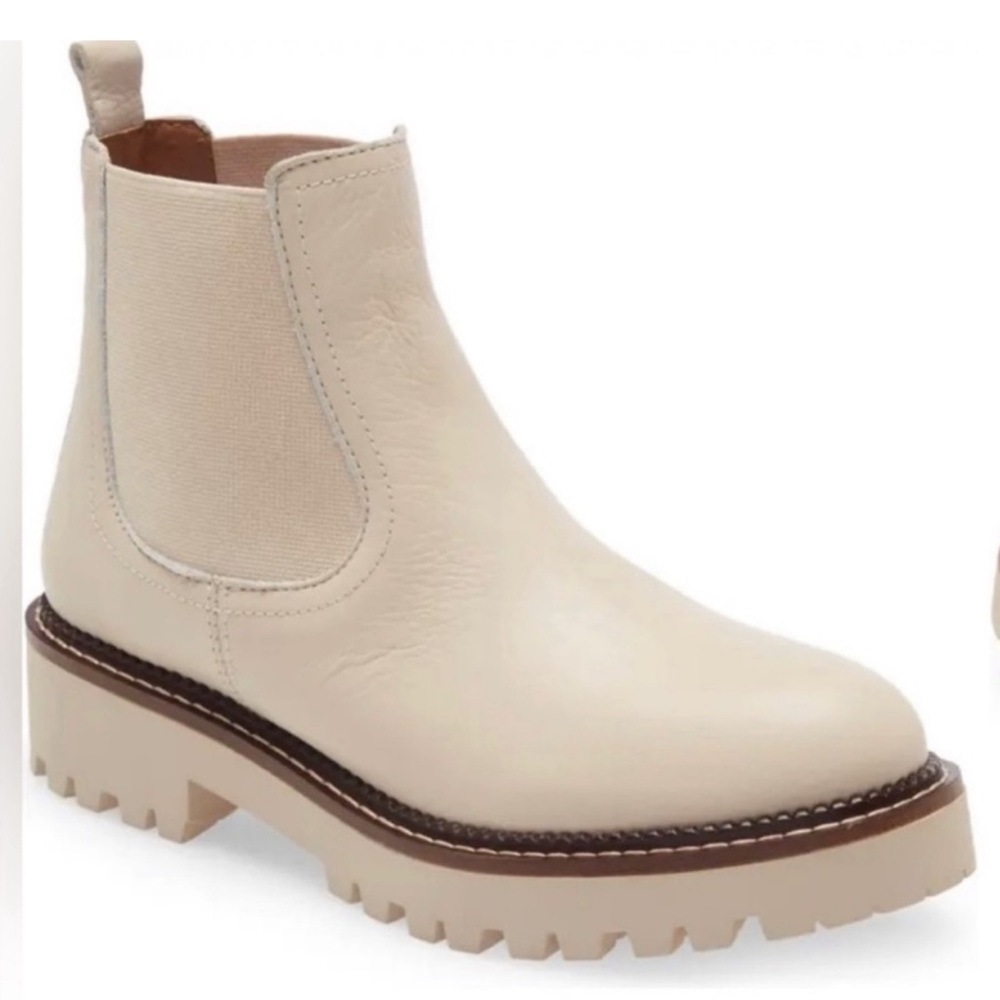 CASLON Miller Chelsea Boots Ivory Birch Size 9